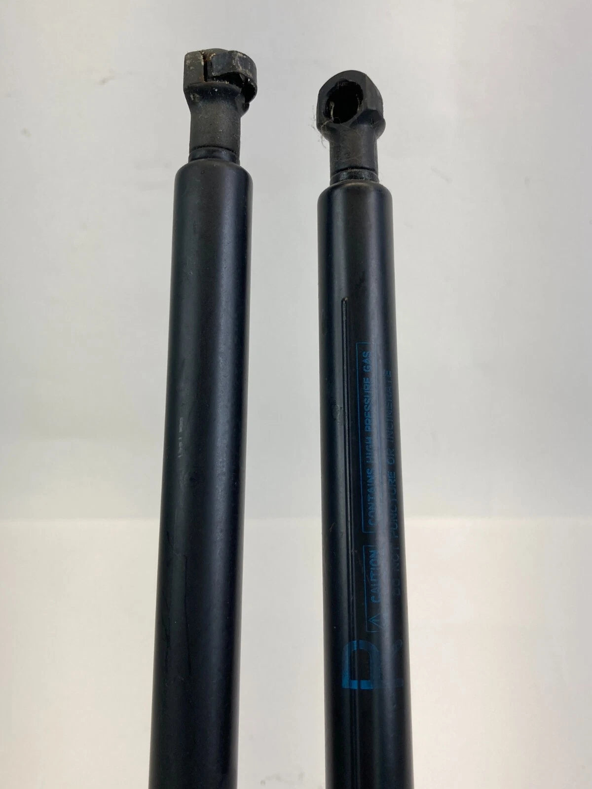 2001-2007 FORD ESCAPE REAR TRUNK LIFTGATE LIFT SUPPORT STRUTS SHOCKS PAIR SET