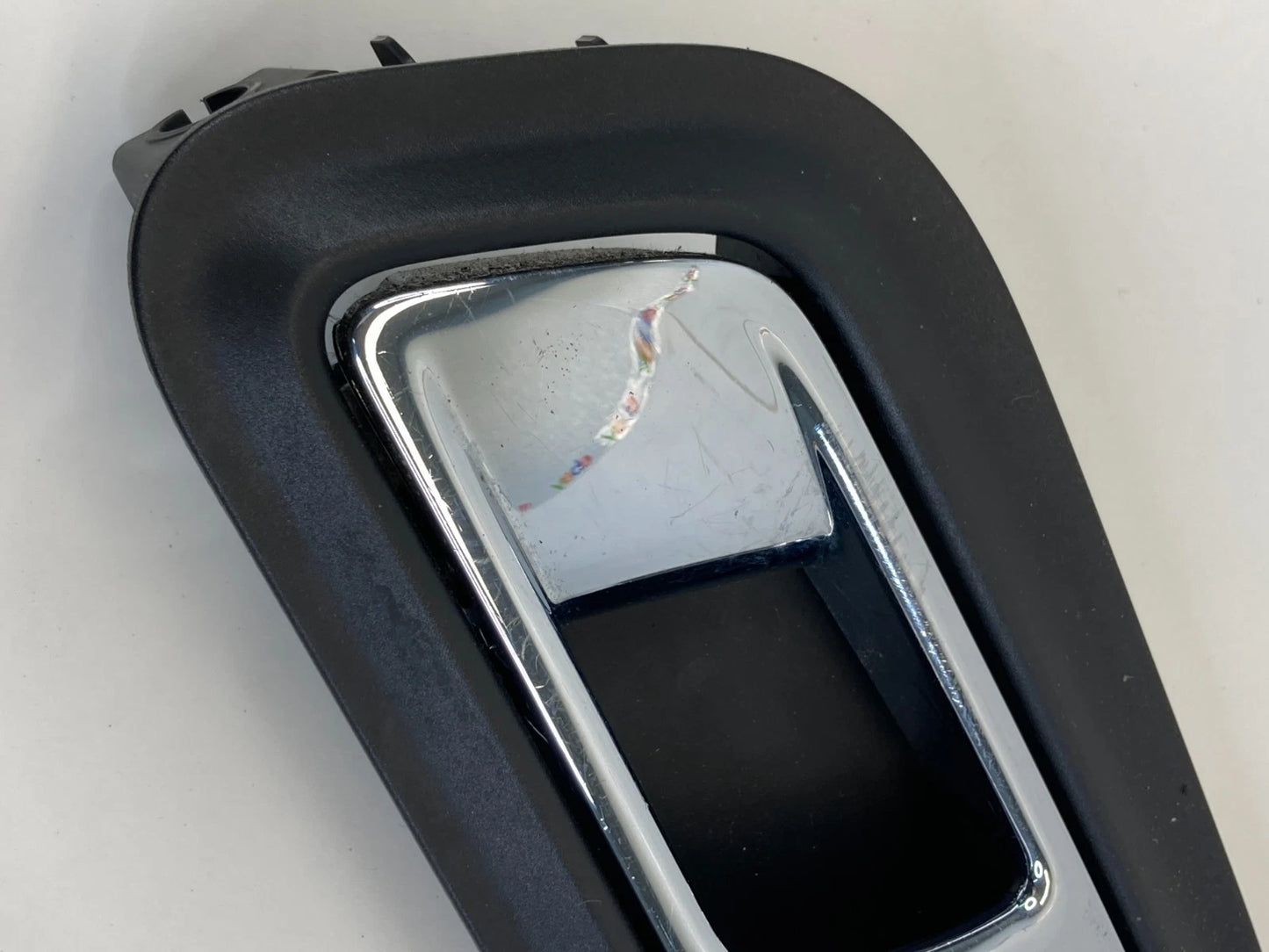 2013-2019 Ford Taurus 13-19 Police Interceptor Front Left Inner Door Handle OEM