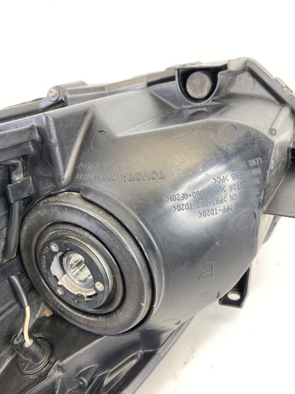 2010 2011 Toyota Prius Front Right Passenger Headlight Headlamp 99226-81017 OEM