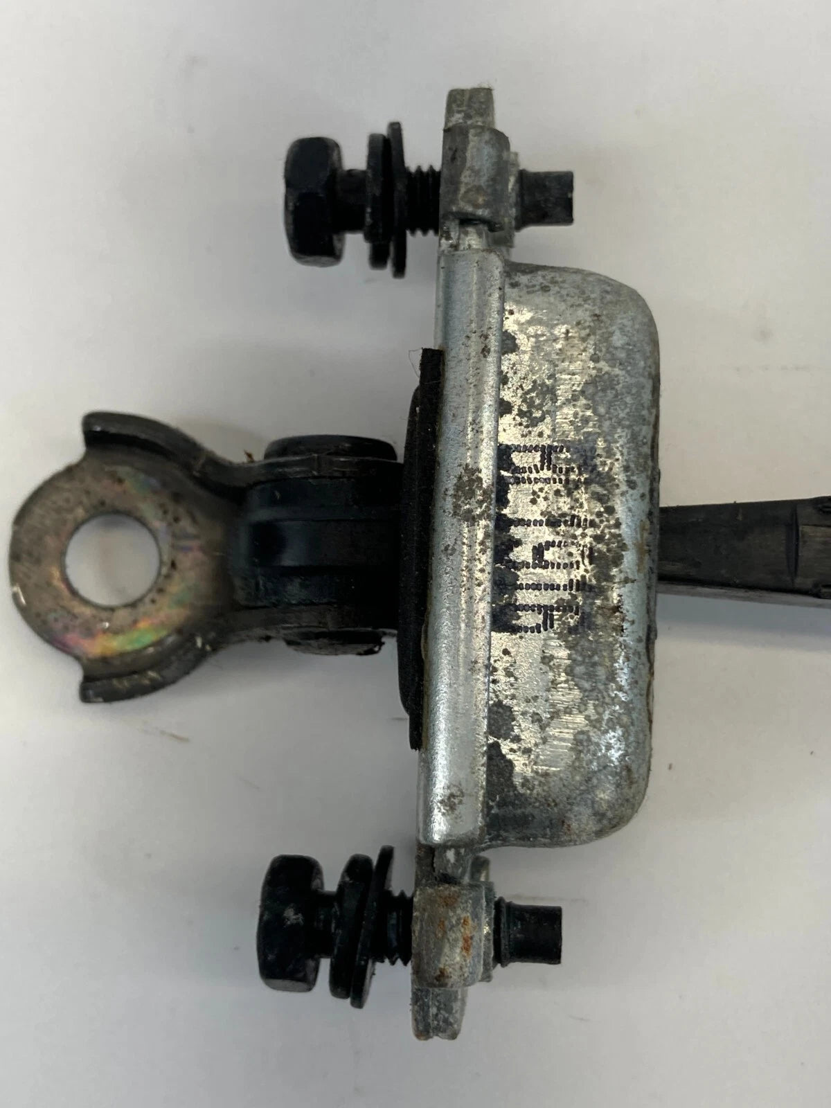 2006-2010 HYUNDAI SONATA FRONT RIGHT DOOR CHECK STOPPER CHECK STRAP HINGE ASSY