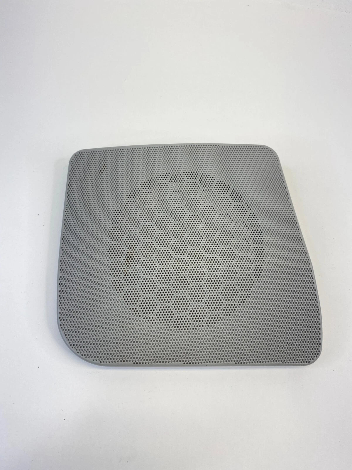2004 2005 CADILLAC SRX REAR RIGHT DOOR SPEAKER COVER GRILLE PANEL TRIM 11080 OEM