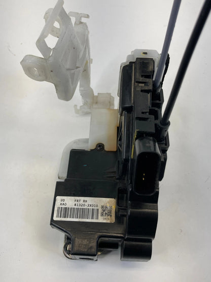 11-16 HYUNDAI ELANTRA FRONT RIGHT PASSENGER SIDE DOOR LOCK LATCH 813203X010 OEM