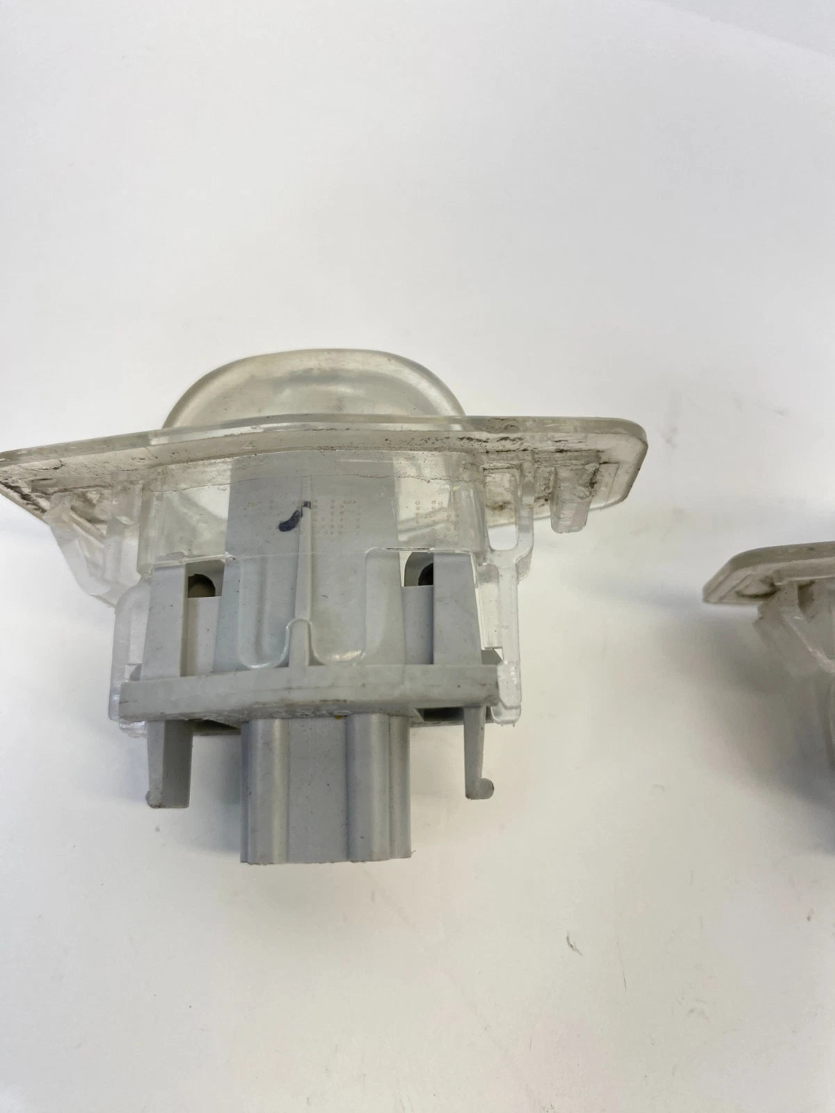 2003-2008 HONDA PILOT REAR LICENSE PLATE LIGHT LAMP LENS HOUSING SET OEM