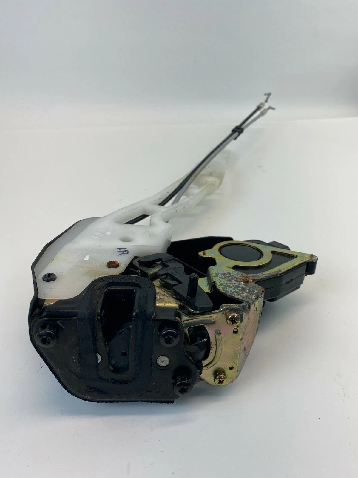 2004 2005 2006 KIA AMANTI REAR LEFT SIDE DOOR LOCK LATCH RELEASE ACTUATOR OEM