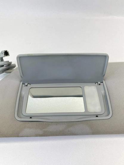 2005 2006 2007 HONDA ODYSSEY LEFT DRIVER SIDE SUNVISOR SUN VISOR SHADE W/ LIGHT
