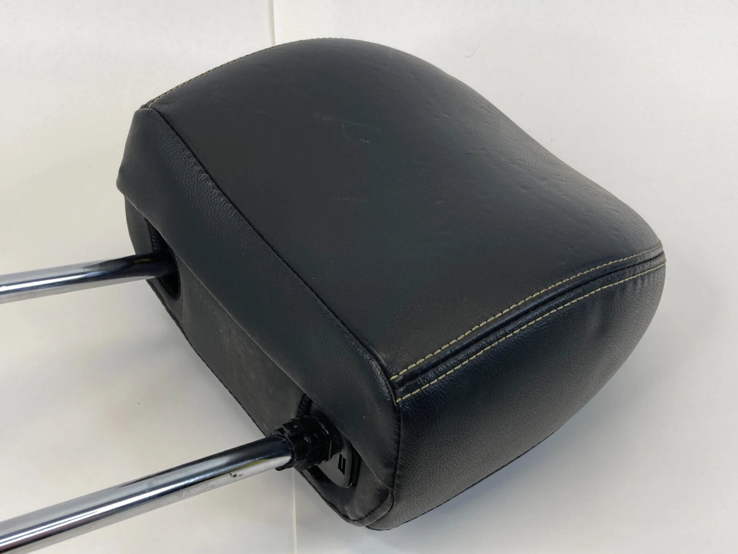 2014-2019 KIA SOUL FRONT LEFT DRIVER SIDE SEAT HEADREST ASSEMBLY BLACK OEM
