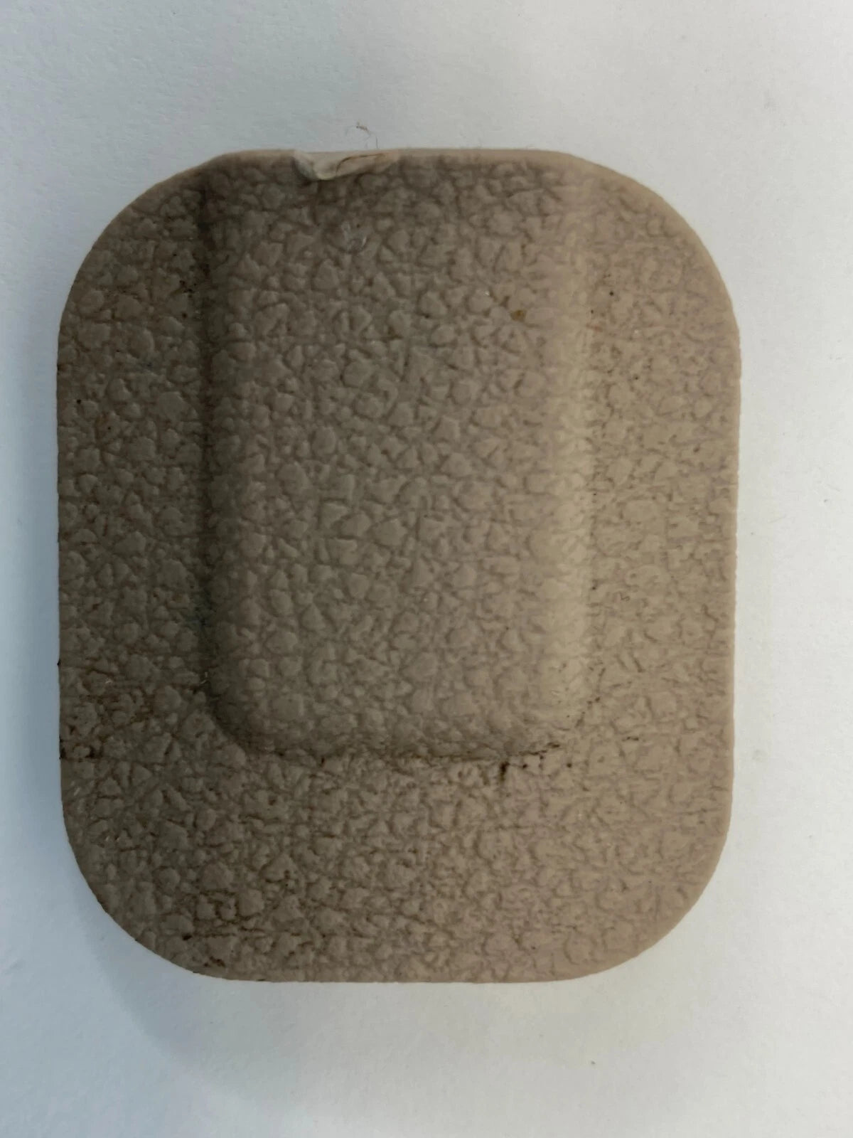 05 06 07 08 09 10 KIA SPORTAGE FRONT SEAT TRACK BOLT COVER TRIM 88888-1F000 OEM