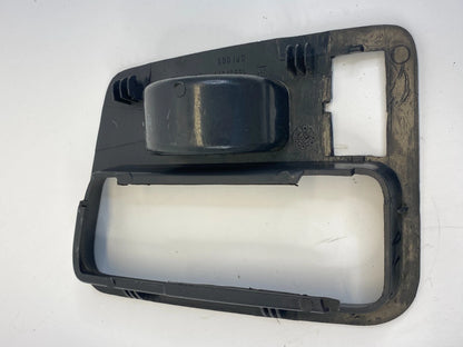 1998-2004 CHEVROLET S10 INNER DOOR REAR LEFT HANDLE SURROUND BEZEL 15957377 OEM