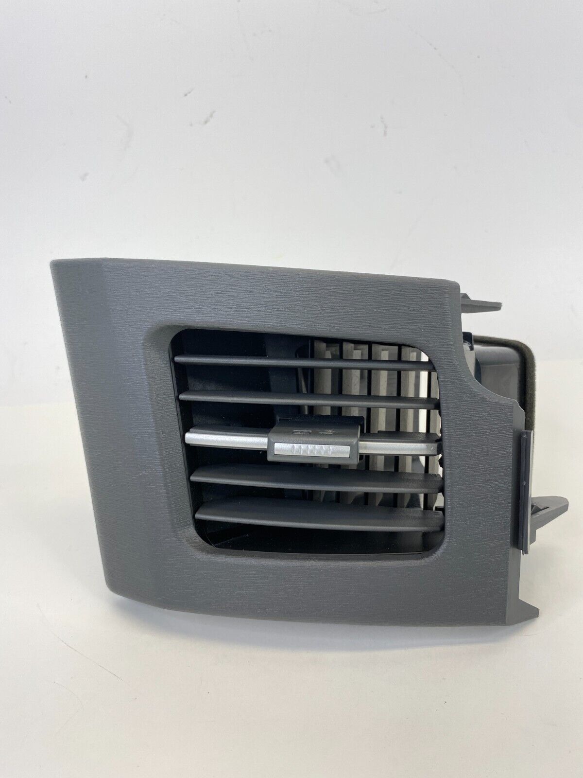 2010-2015 Toyota Prius Dash Right Side Air Vent Grille Outlet 55662-47030 OEM