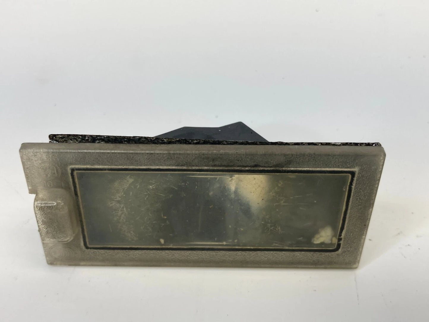 09-12 DODGE JOURNEY REAR TAILGATE LIFTGATE LICENSE PLATE LIGHT LAMP HOUSING