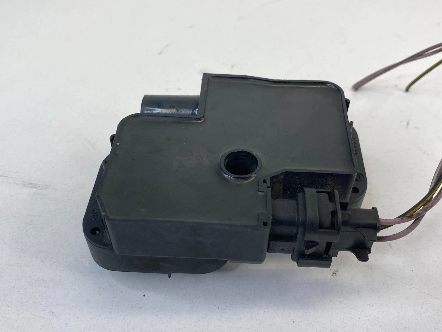99-03 MERCEDES-BENZ CLK 430 4.3L ENGINE IGNITION COIL INGITER A0001587803 OEM