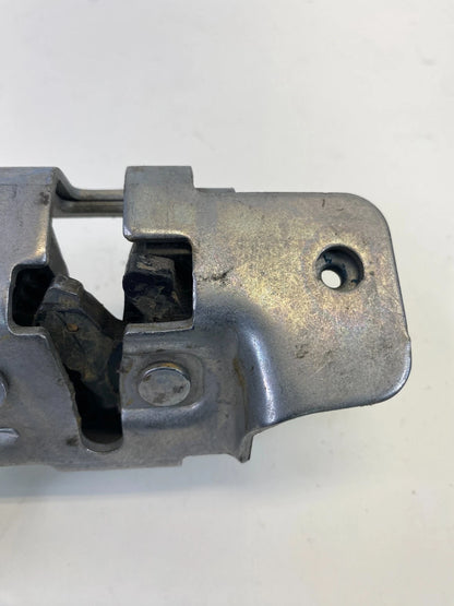 08-16 CHRYSLER TOWN & COUNTRY REAR RIGHT SIDE SLIDING DOOR LOCK LATCH CATCH OEM