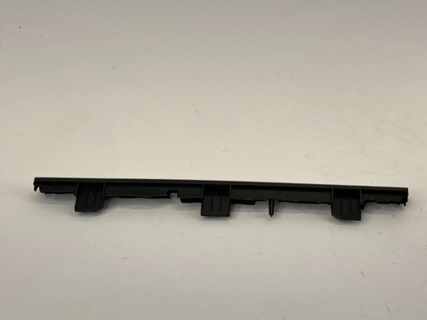 2009-2012 VOLKSWAGEN CC FRONT CENTER DASH PANEL BAR TRIM BEZEL 3C0-858-336N OEM