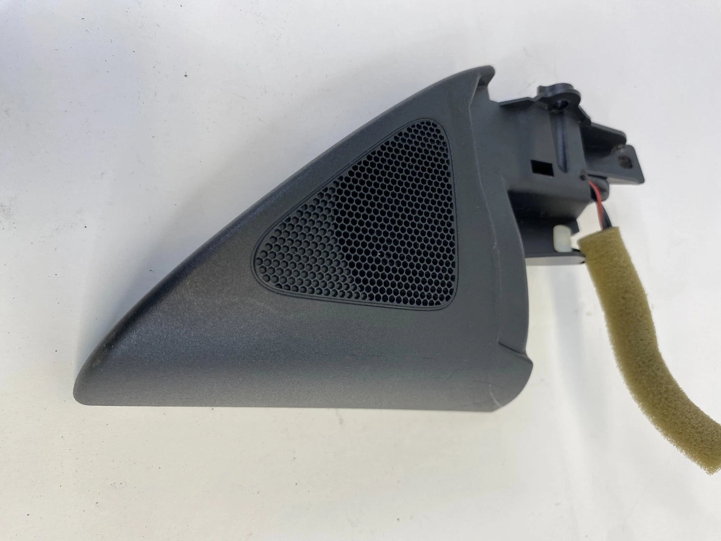 2009-2012 VOLKSWAGEN CC FRONT LEFT LH DOOR SPEAKER TWEETER COVER TRIM OEM