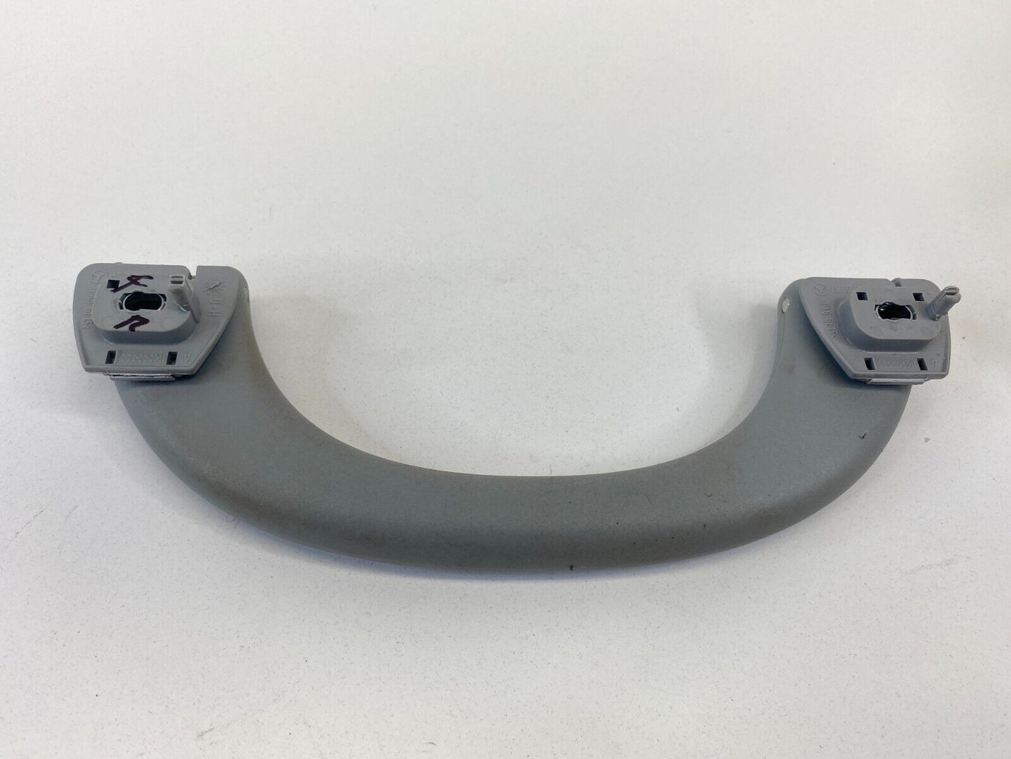 2003-2009 Mercedes Benz E320 Sedan Front Right Roof Grab Grib Handle A2118100051