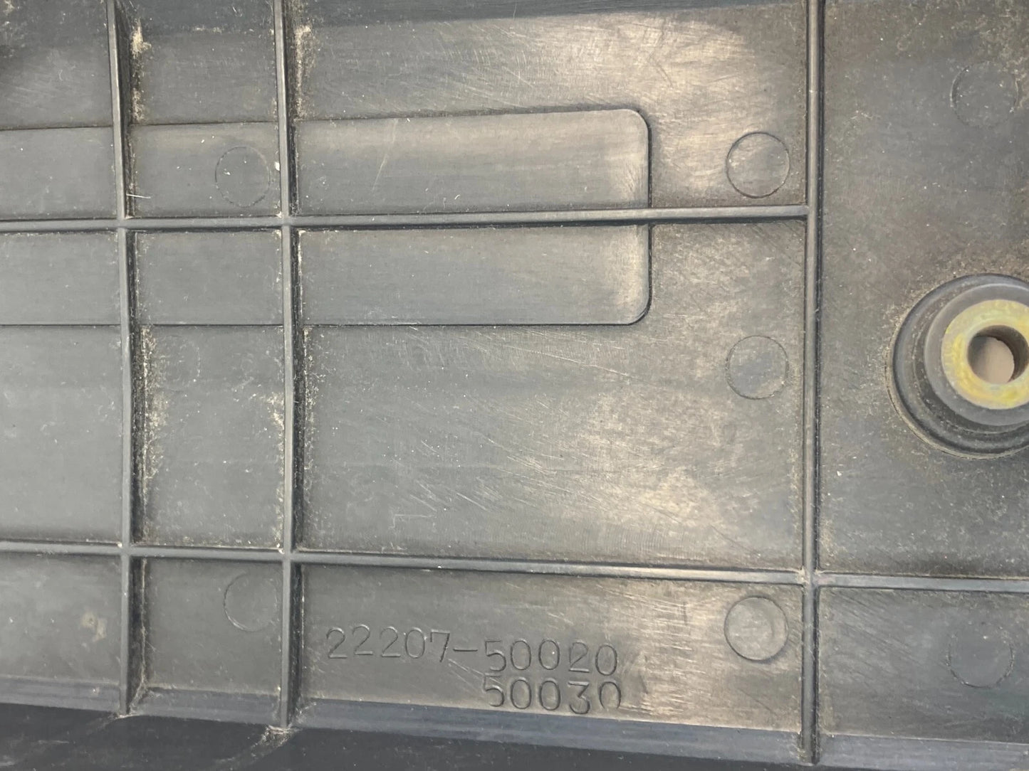 1990-1994 LEXUS LS400 4.0L A/T ENGINE TRACTION CONTROL COVER TRIM 22207-50020