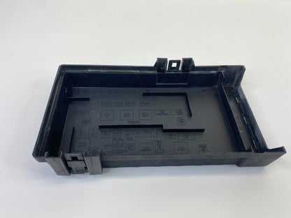 2006 2007 Chrysler Town & Country Engine Bay Mounted Fuse Box Cover 04692124AA