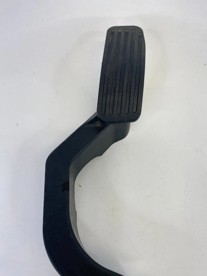 2015-2017 Chrysler 200 2.4L A/T Accelerator Gas Throttle Pedal 04581697AA OEM