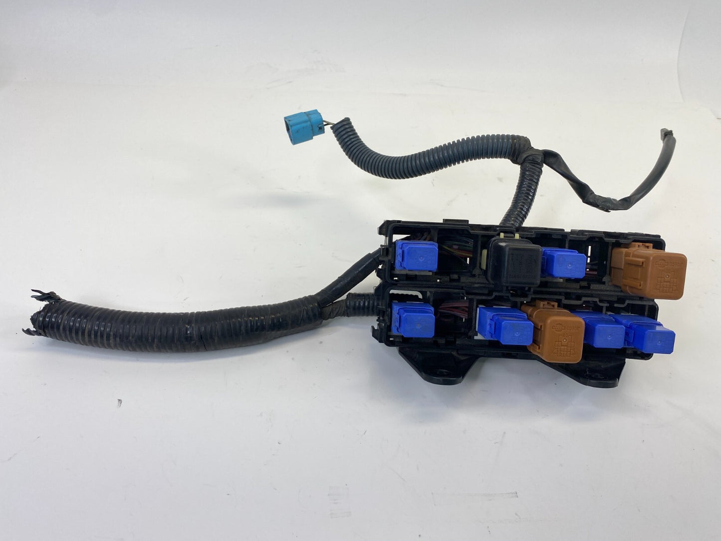 2001-2004 Nissan Pathfinder 3.5L Engine Left Side Relay Box Fusebox 7154-3079