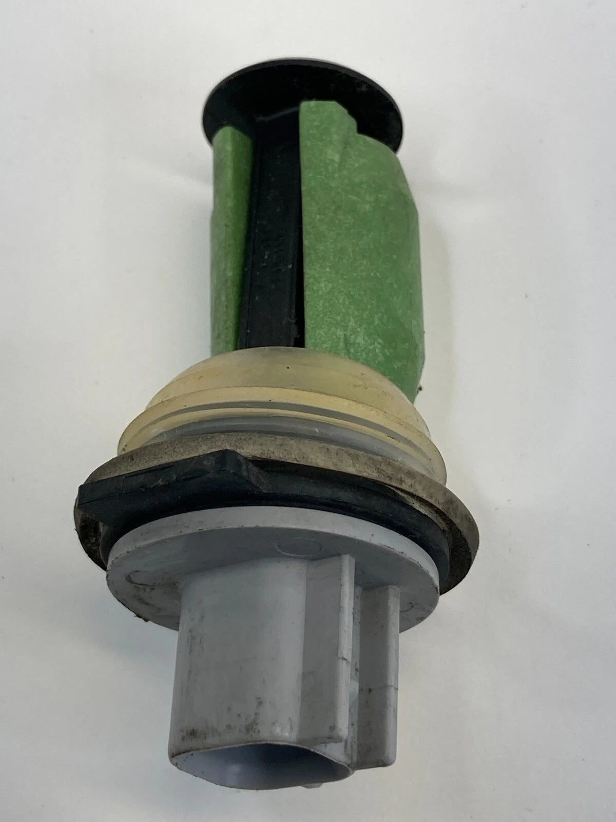 2005-2010 CHRYSLER 300 WINDSHIELD WASHER FLUID LEVEL SENSOR OEM