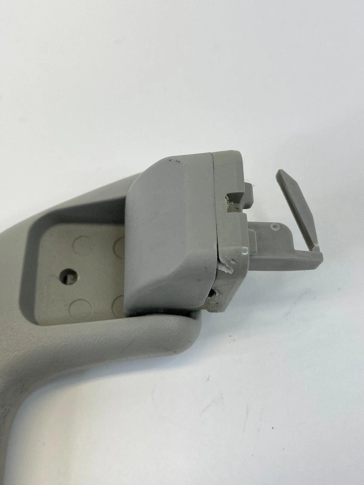 2010-2015 TOYOTA PRIUS REAR LEFT SIDE ROOF INNER GRAB GRIP HANDLE 674683-8010