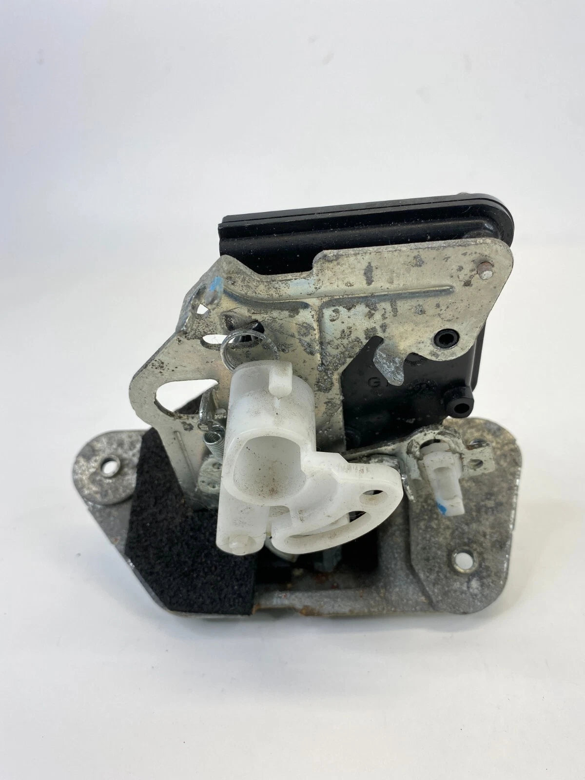 2008-2012 JEEP LIBERTY REAR LIFTGATE LOCK LATCH ACTUATOR OEM FACTORY
