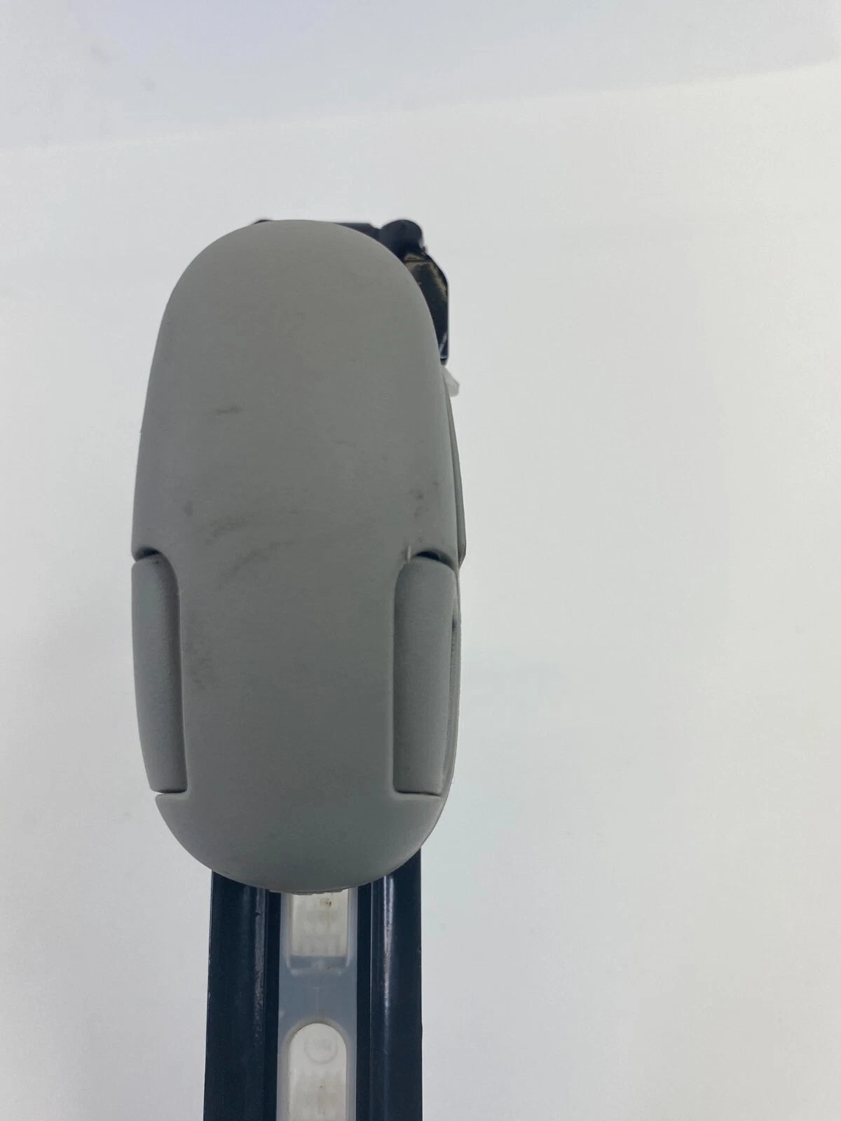 2009 2010 VOLKSWAGEN ROUTAN REAR RIGHT SEAT BELT HEIGHT ADJUSTER 1DW77ES3AA