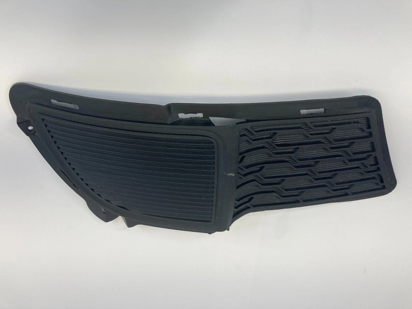 2011-2013 KIA FORTE FRONT LEFT LOWER BUMPER FOG LAMP BLANKING COVER 86563-1M600