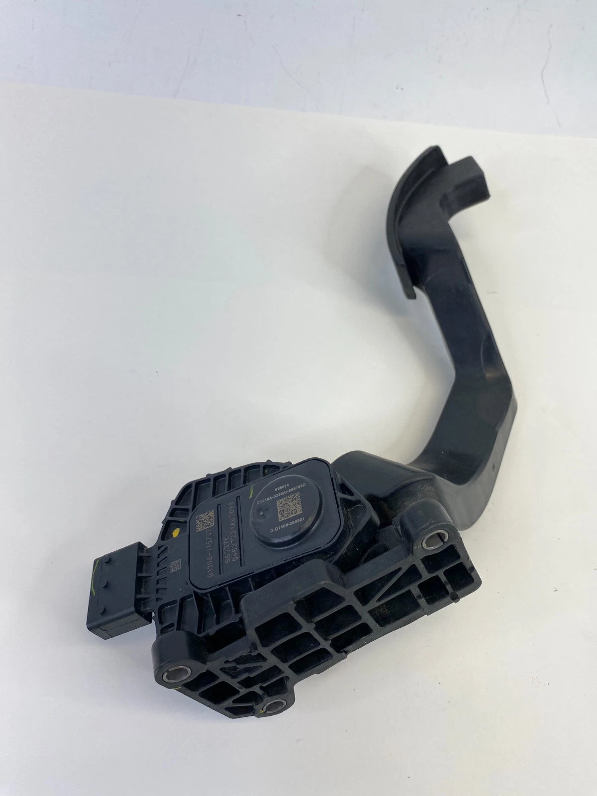 2013 14 15 2016 DODGE DART ACCELERATOR GAS THROTTLE PEDAL 04627231AD