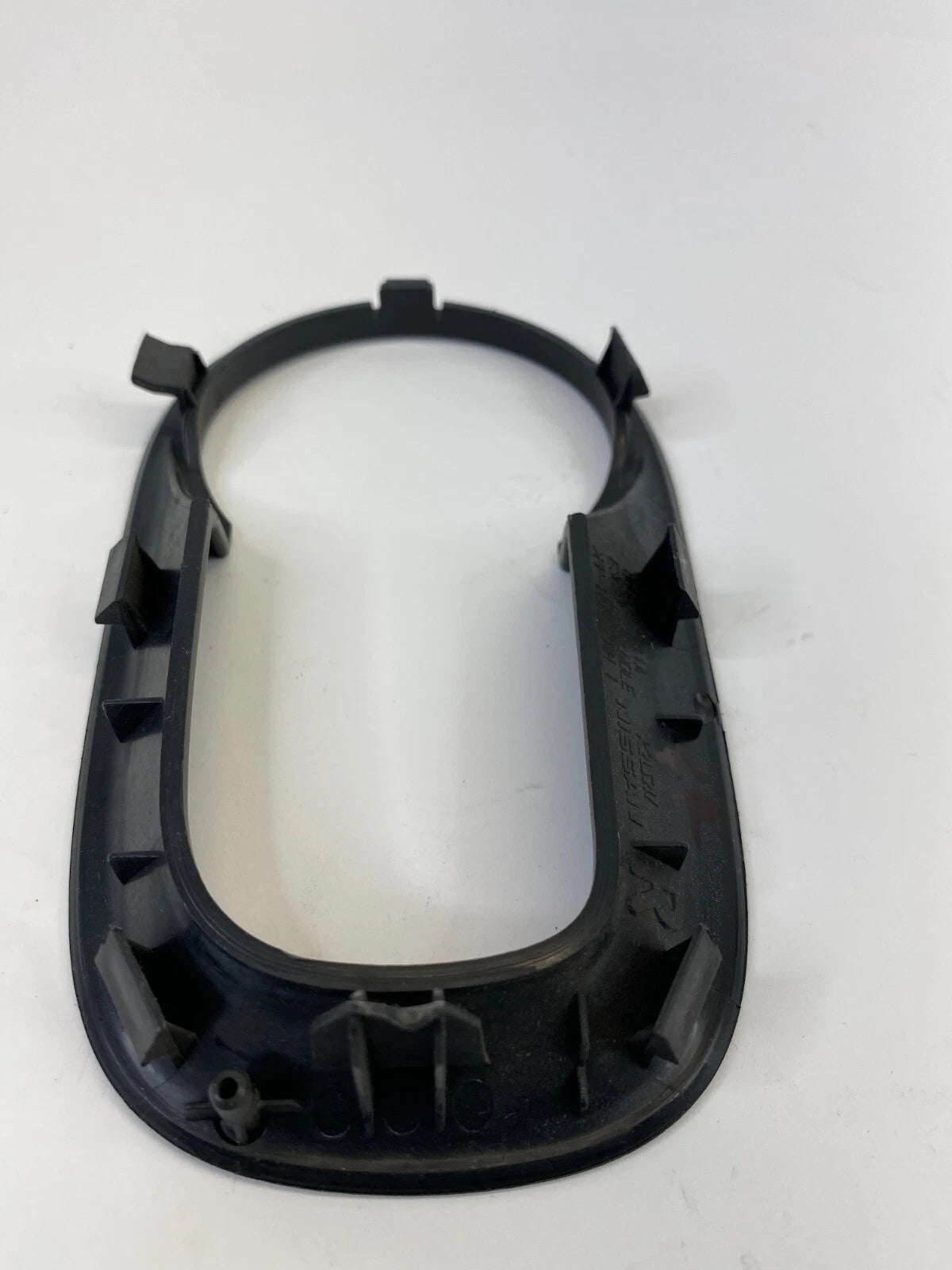 2007-2011 NISSAN VERSA FRONT RIGHT DOOR INNER HANDLE TRIM BEZEL 80684-EL11A OEM