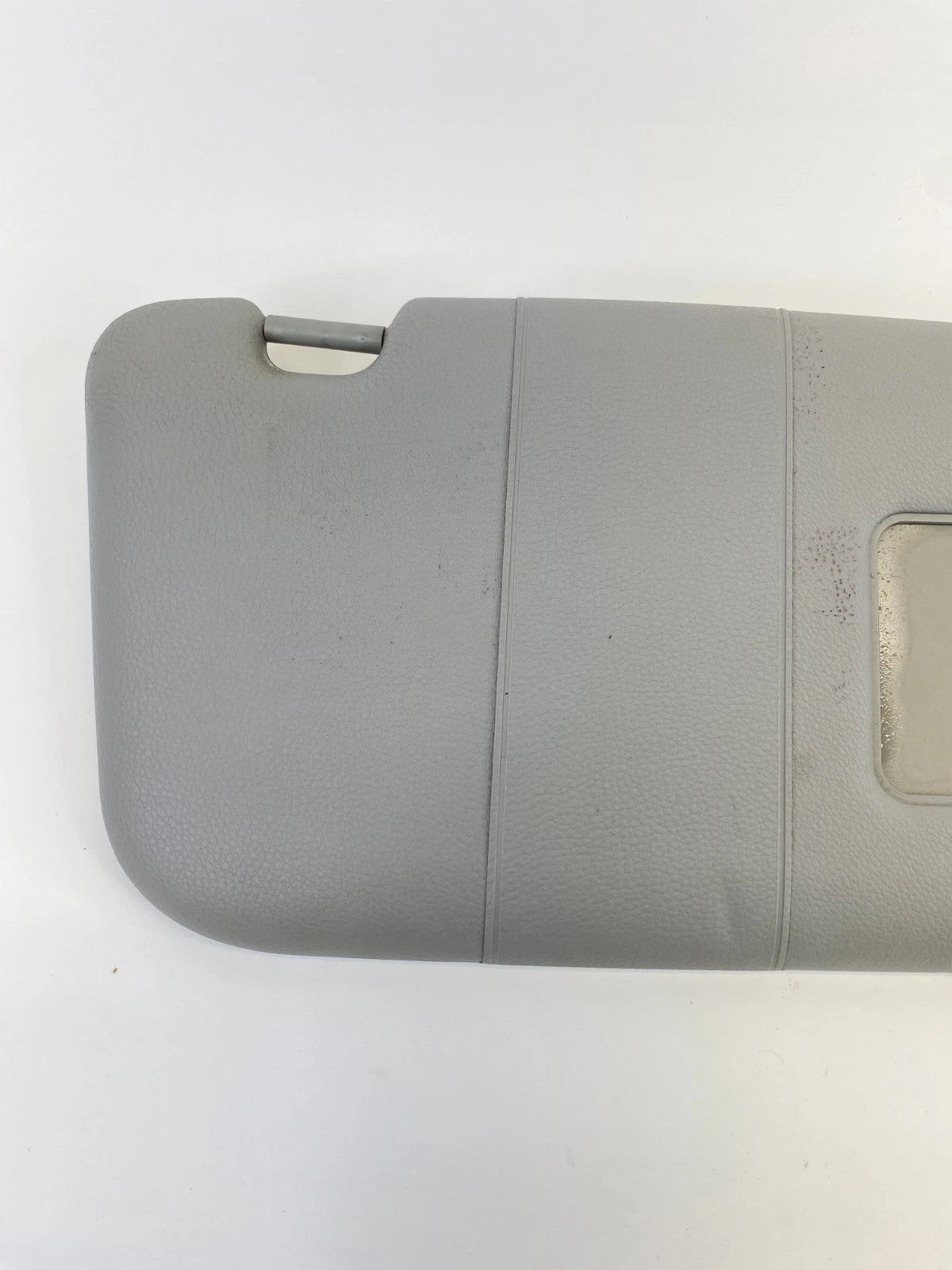 2006 2007 BMW 530XI 525XI RIGHT PASSENGER SIDE SUNVISOR SUN VISOR SHADE OEM