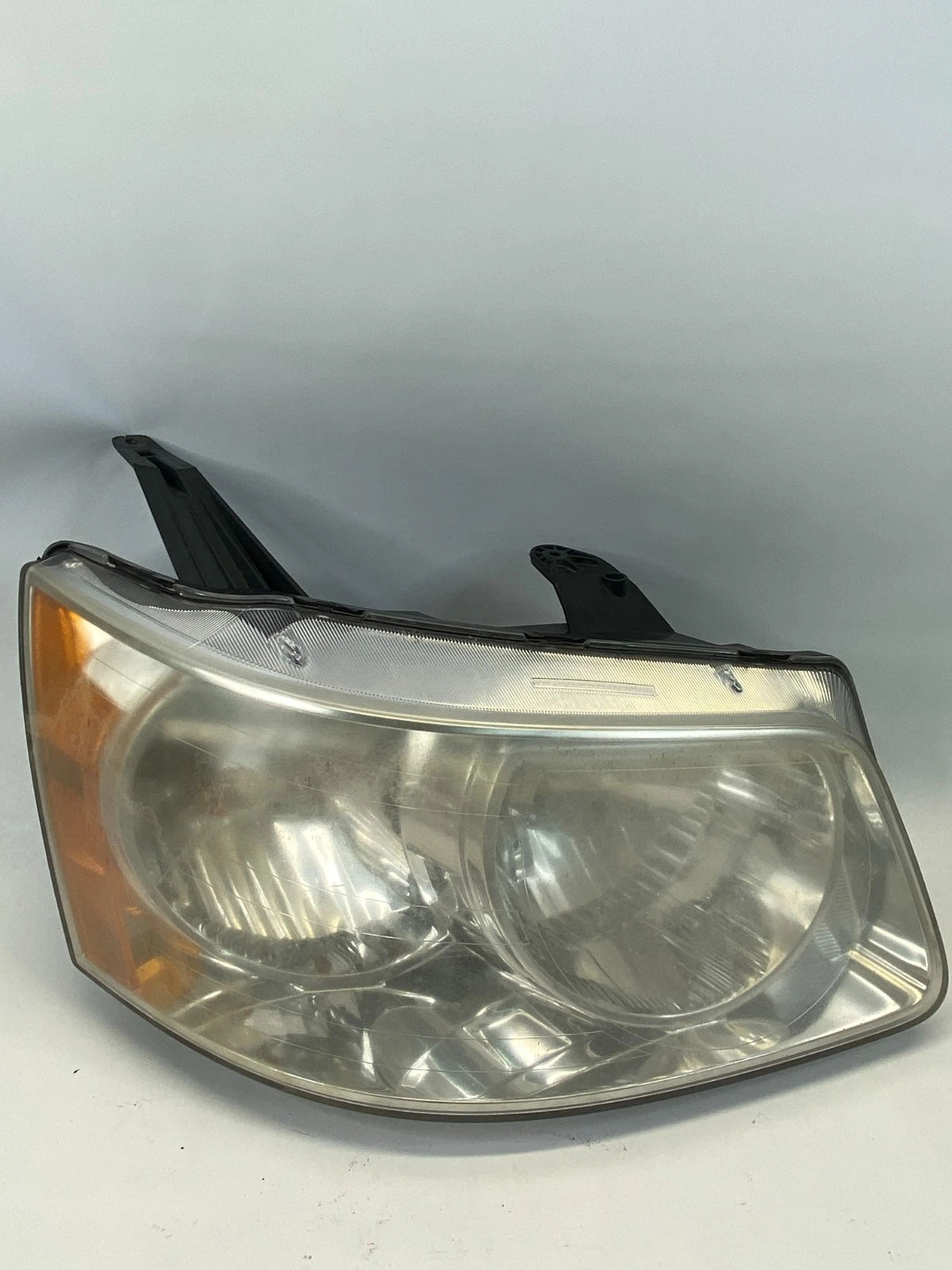 2006-2009 PONTIAC TORRENT HEADLIGHT LAMP HOUSING ASSEMBLY UNIT RIGHT OEM FACTORY