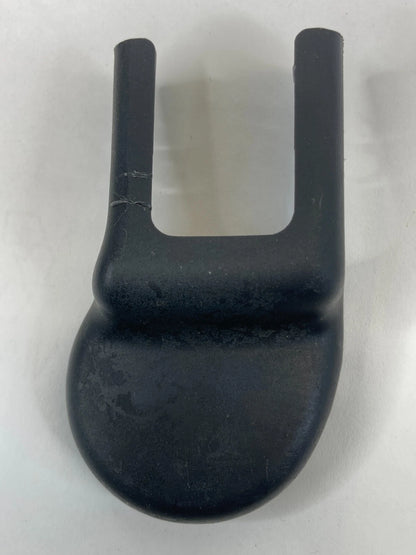 11-16 HYUNDAI ELANTRA FRONT LEFT SIDE OUTER TRACK END COVER CAP TRIM 88565-3X000