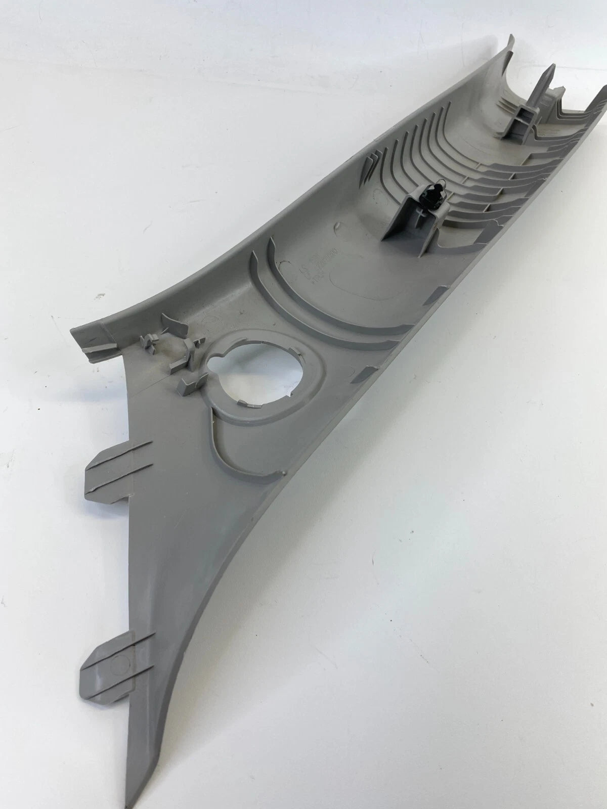 13-15 CHEVY MALIBU WINDSHIELD RIGHT SIDE A PILLAR COVER PANEL TRIM 22875200 OEM