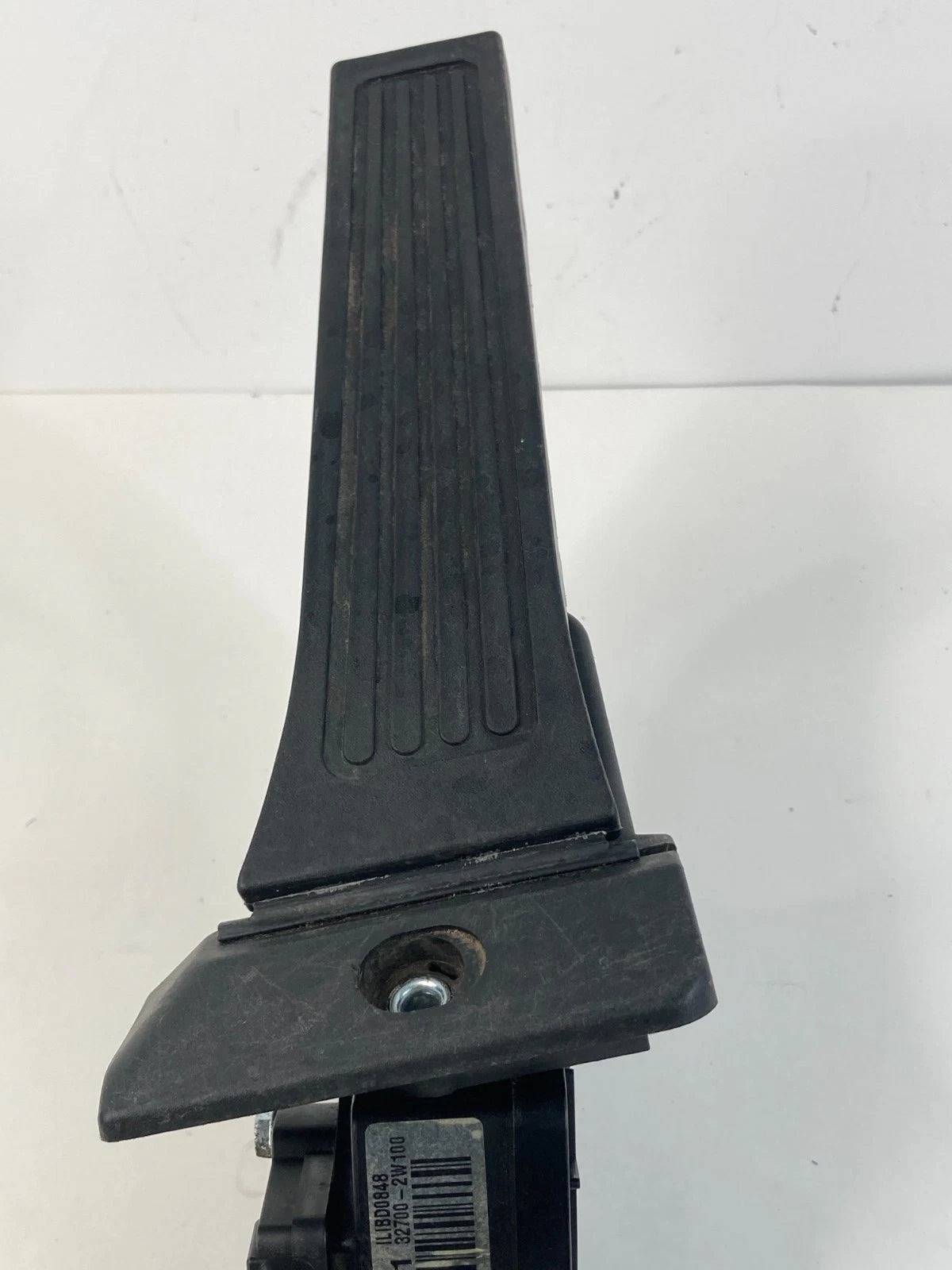 2013-2018 HYUNDAI SANTA FE 3.3L ACCELERATOR GAS PEDAL ASSEMBLY 35190-4X700 OEM