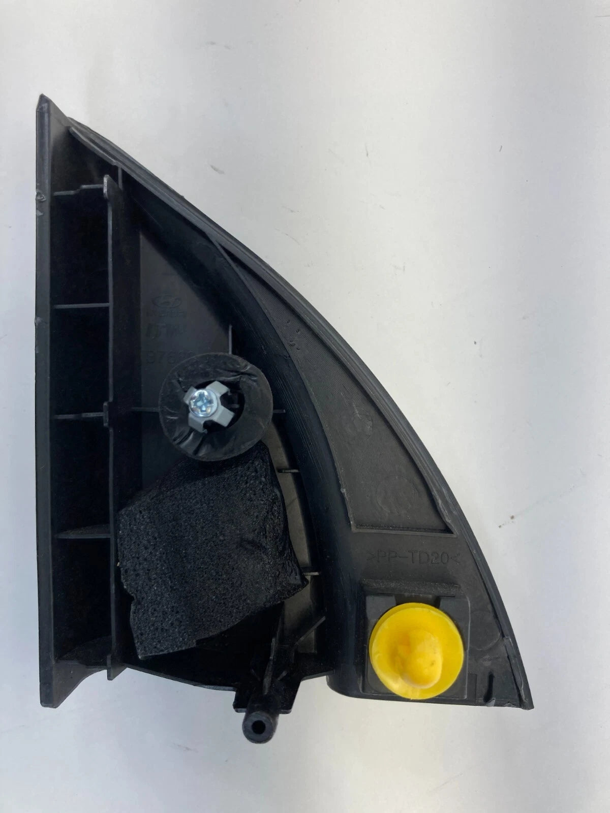 11-13 HYUNDAI ELANTRA SEDAN FRONT RIGHT SIDE INTERIOR DOOR MIRROR TRIM COVER OEM