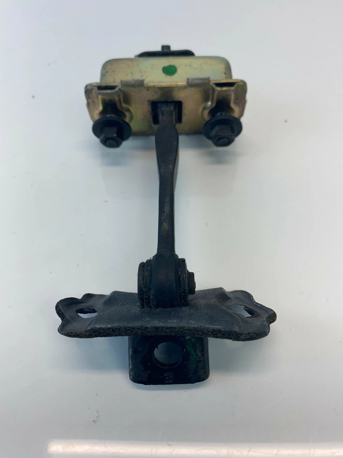 2003-2007 CADILLAC CTS REAR RIGHT DOOR CHECK STOPPER SUPPORT HINGE DETENT