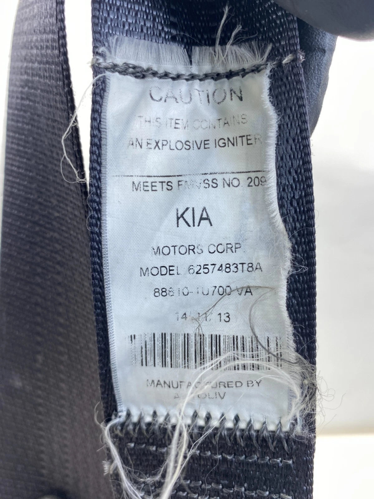2014 2015 KIA SORENTO LEFT DRIVER SIDE SEAT BELT BUCKLE RETRACTOR 88810-1U700VA