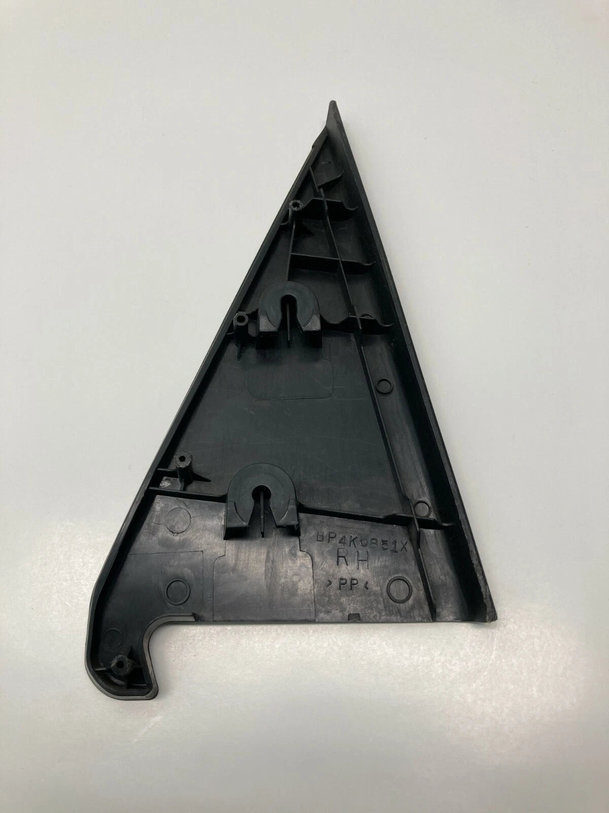 2004-2009 MAZDA 3 HATCHBACK REAR RIGHT INTERIOR DOOR CORNER COVER TRIM BP4K6851