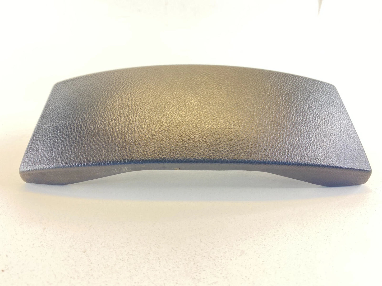 2004-2007 BMW 530I 525I REAR CENTER CONSOLE ARMREST TRIM PANEL BEZEL 7060174