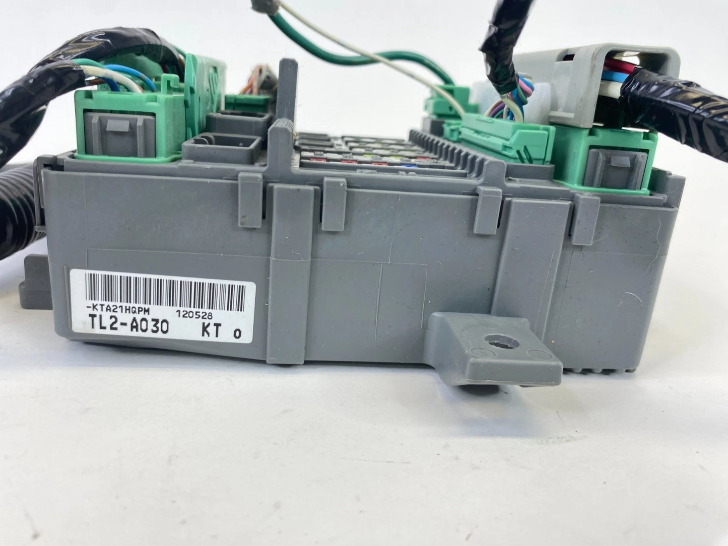 2009-2014 ACURA TSX 2.4L SEDAN INTERIOR RIGHT FUSE RELAY BOX COMPARTMENT TL2A030