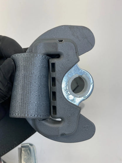 2005-2011 TOYOTA TACOMA FRONT RIGHT PASSENGER SIDE REGULAR CAB 2DR RETRACTOR OEM