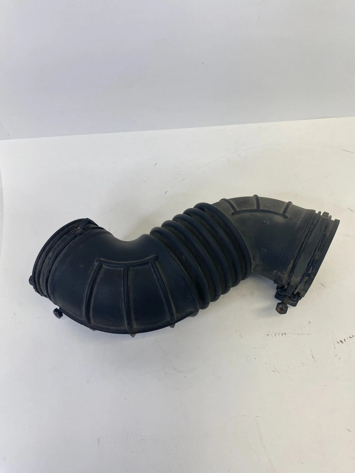 2012-2017 KIA RIO HYUNDAI ACCENT AIR INTAKE HOSE TUBE PIPE DUCT 28140-3X000 OEM