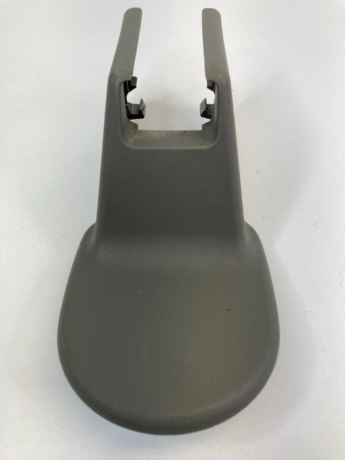 09-12 ACURA RDX REAR RIGHT PASSENGER SEAT TRACK END COVER TRIM CAP 81107-STKY