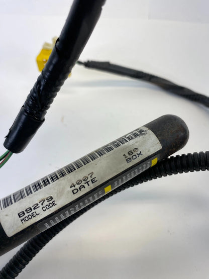 03-05 MOUNTAINEER 04 05 EXPLORER FRONT LEFT DRIVER SIDE SEAT BELT BUCKLE END OEM