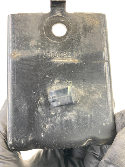 2007-2017 Jeep Patriot Lower Radiator Mount Support Bracket Pair 2900082A1 OEM