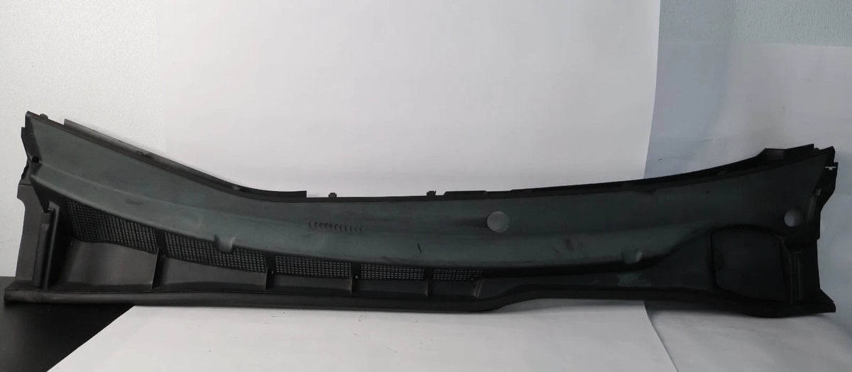 2011-2020 TOYOTA SIENNA WINDSHIELD WIPER COWL COVER PANEL GRILLE OEM