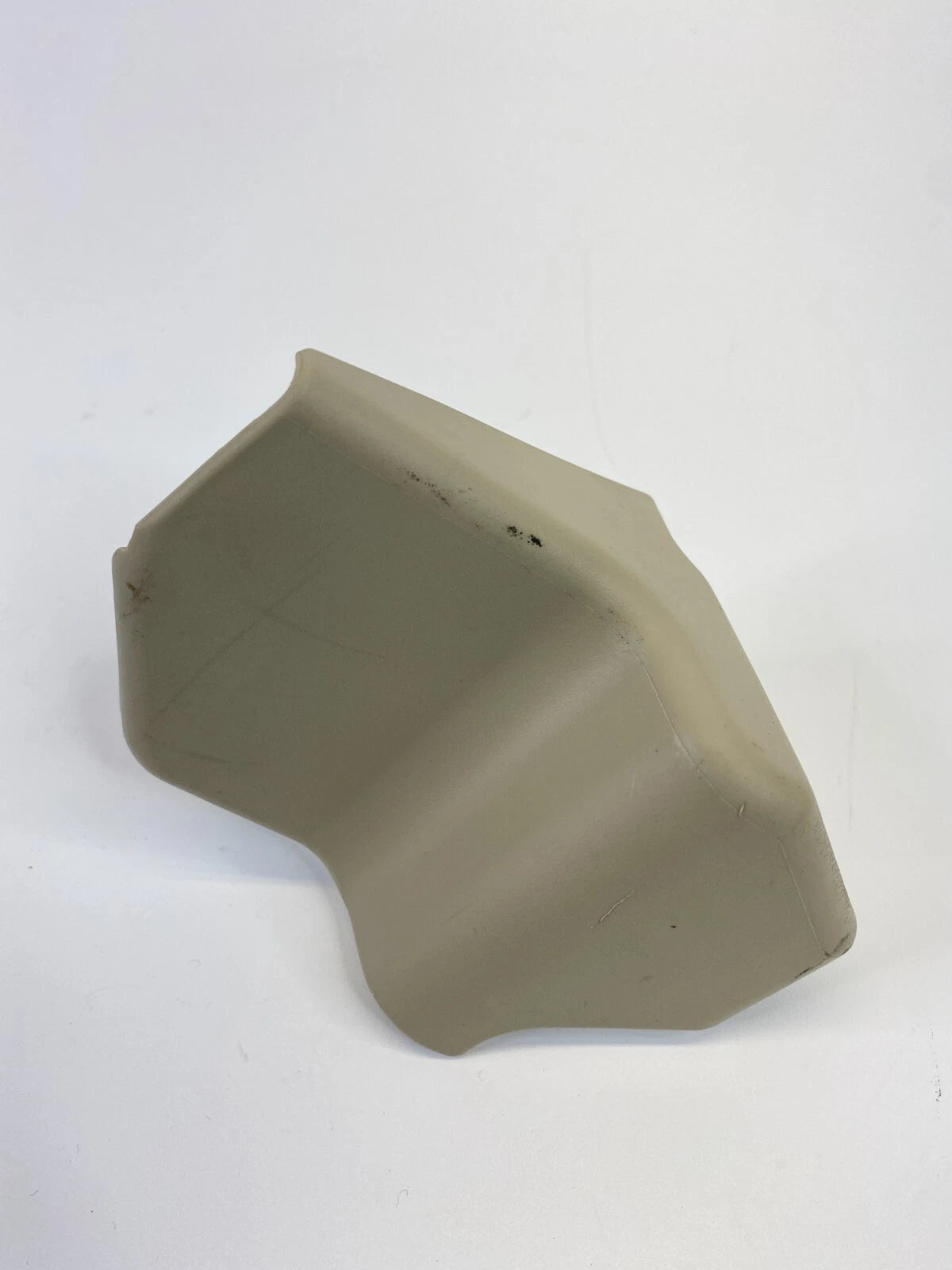 2004-2009 TOYOTA SOLARA FRONT RIGHT SEAT TRACK END COVER CAP TRIM 72157AA040 OEM