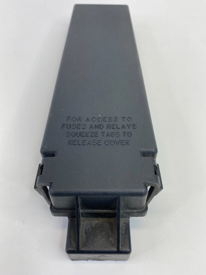 2005-2008 JEEP GRAND CHEROKEE ENGINE UNDER HOOD FUSE RELAY BOX COVER CAP OEM