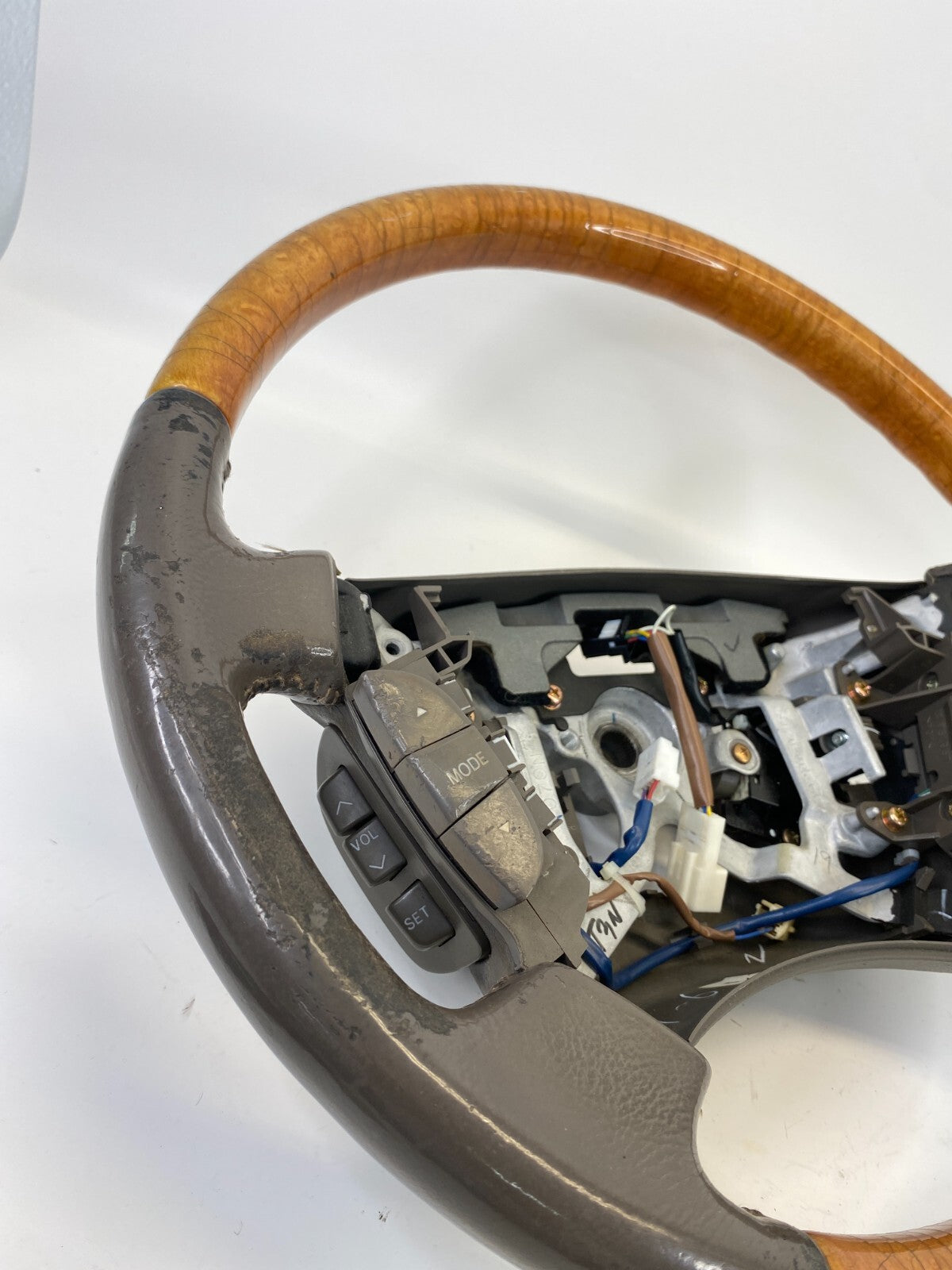 2004 2005 2006 Lexus LS430 Steering Wheel w/ Cruise Controls Switch Gray Wood